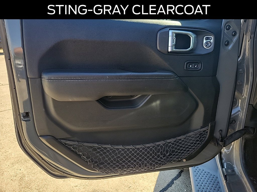 Used 2019 Jeep Wrangler Unlimited Sahara AWD/4WD image 19