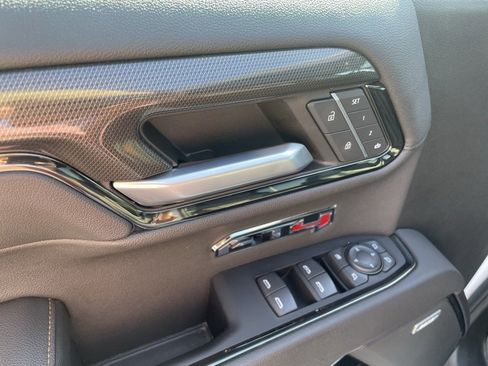 Used 2022 GMC Sierra 1500 AT4 w/ AT4 Preferred Package image 12