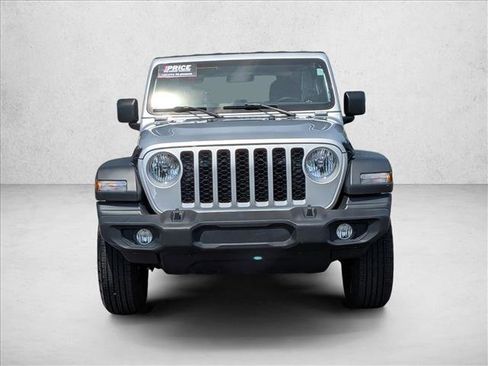 Used 2024 Jeep Wrangler Sport AWD/4WD image 2