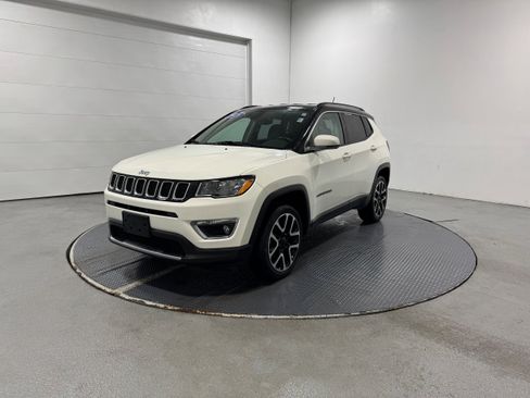 Used 2018 Jeep Compass Limited w/ Navigation Group image 24