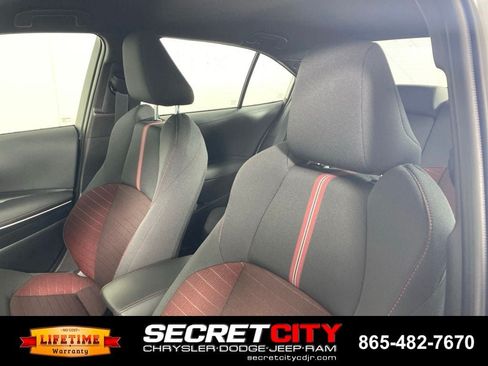 Used 2025 Toyota Corolla SE FWD image 10