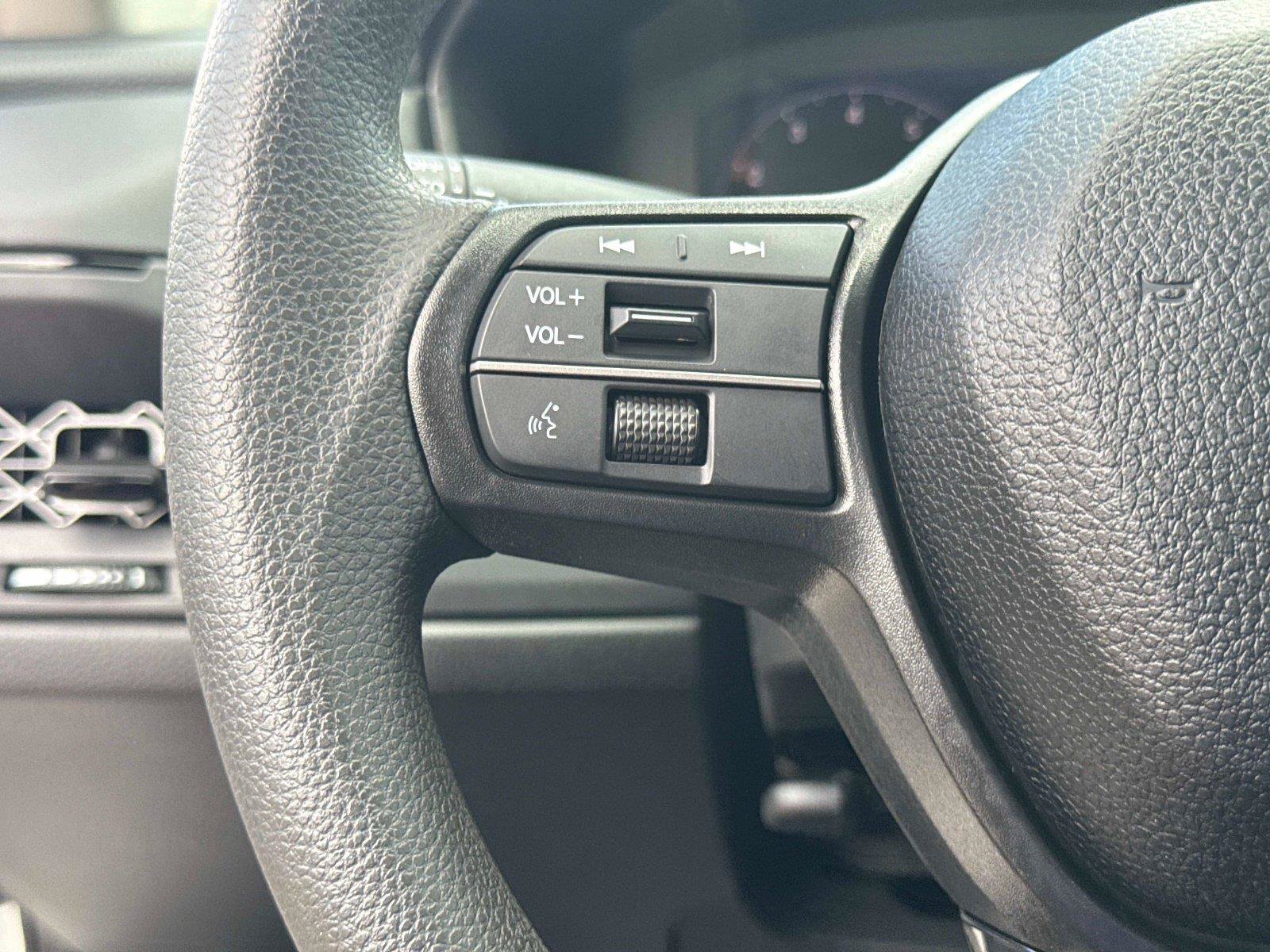Certified 2025 Honda Accord LX image 30