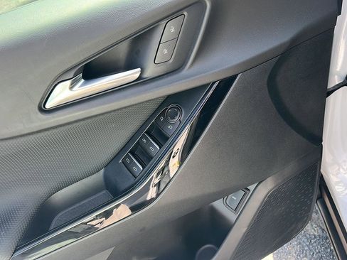 Used 2026 Chevrolet Equinox RS w/ Safety and Technology Package image 32