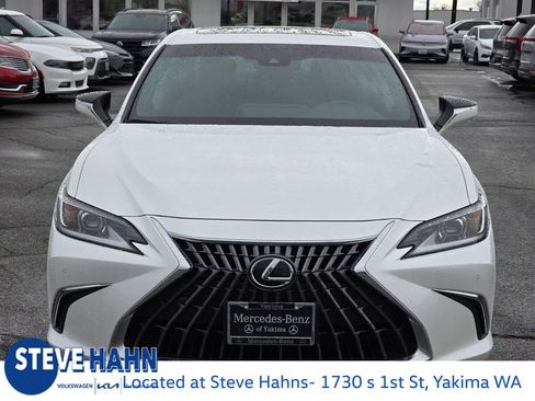 Used 2025 Lexus ES 300h w/ Premium Package image 8