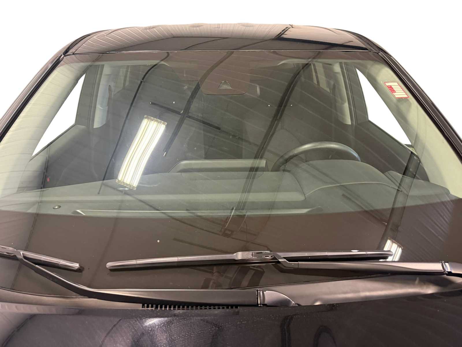 Used 2024 Toyota Highlander LE AWD/4WD image 14