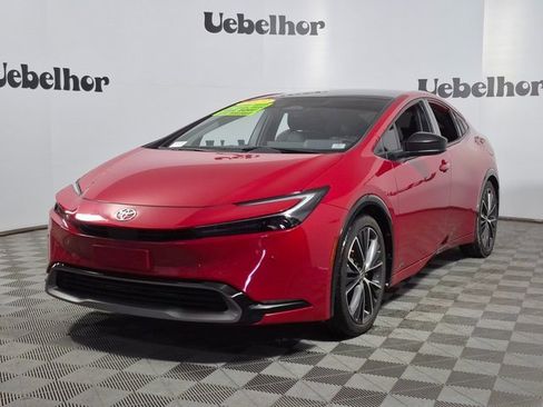 Used 2023 Toyota Prius XLE image 3