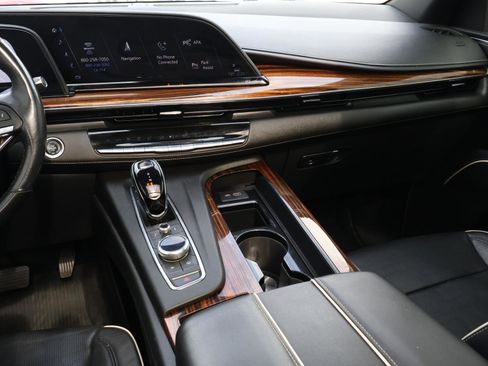 Used 2021 Cadillac Escalade Premium Luxury w/ LPO, Illumination Package image 10