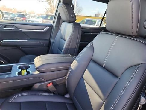 New 2026 GMC Acadia Elevation w/ Super Cruise Package FWD image 14