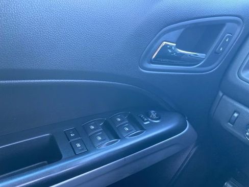 Used 2021 Chevrolet Colorado ZR2 w/ Colorado ZR2 Bison Edition image 20