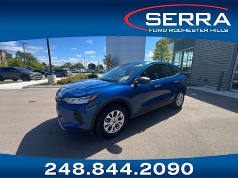 Used 2023 Ford Escape Active AWD/4WD image 1
