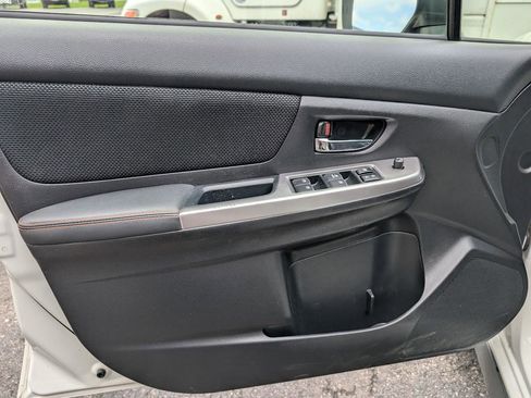 Used 2017 Subaru Crosstrek 2.0i Premium AWD/4WD image 35