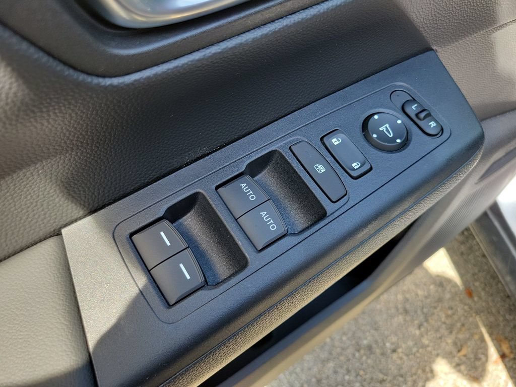 Used 2024 Honda CR-V EX image 11