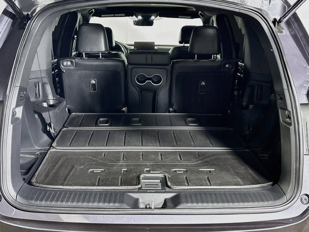 Used 2025 Honda Pilot Black Edition image 22