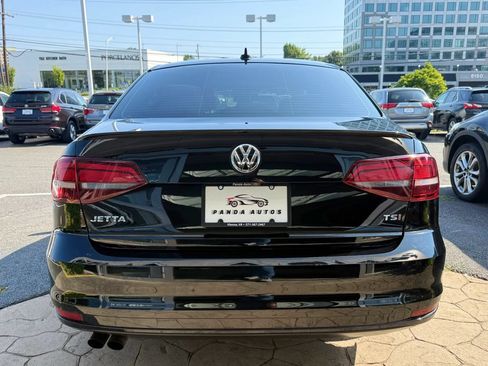Used 2016 Volkswagen Jetta Sport FWD image 6