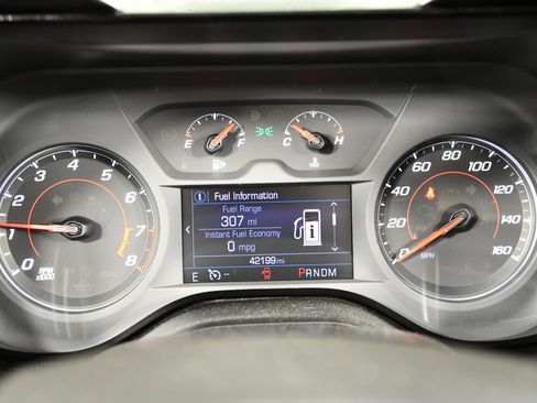 Used 2020 Chevrolet Camaro LT image 22