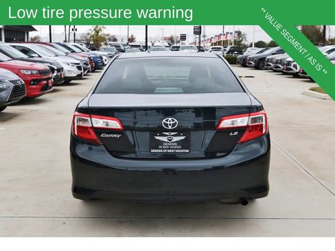 Used 2014 Toyota Camry LE image 7