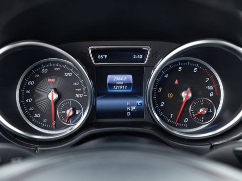 Used 2019 Mercedes-Benz GLE 400 4MATIC image 34