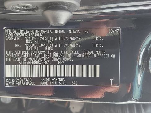 Used 2017 Toyota Highlander Plus FWD image 23