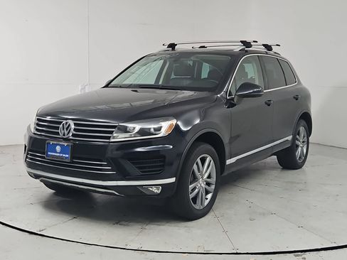 Used 2015 Volkswagen Touareg TDI AWD/4WD image 1