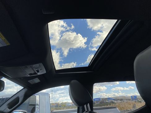 Used 2023 Toyota Tacoma Limited image 25