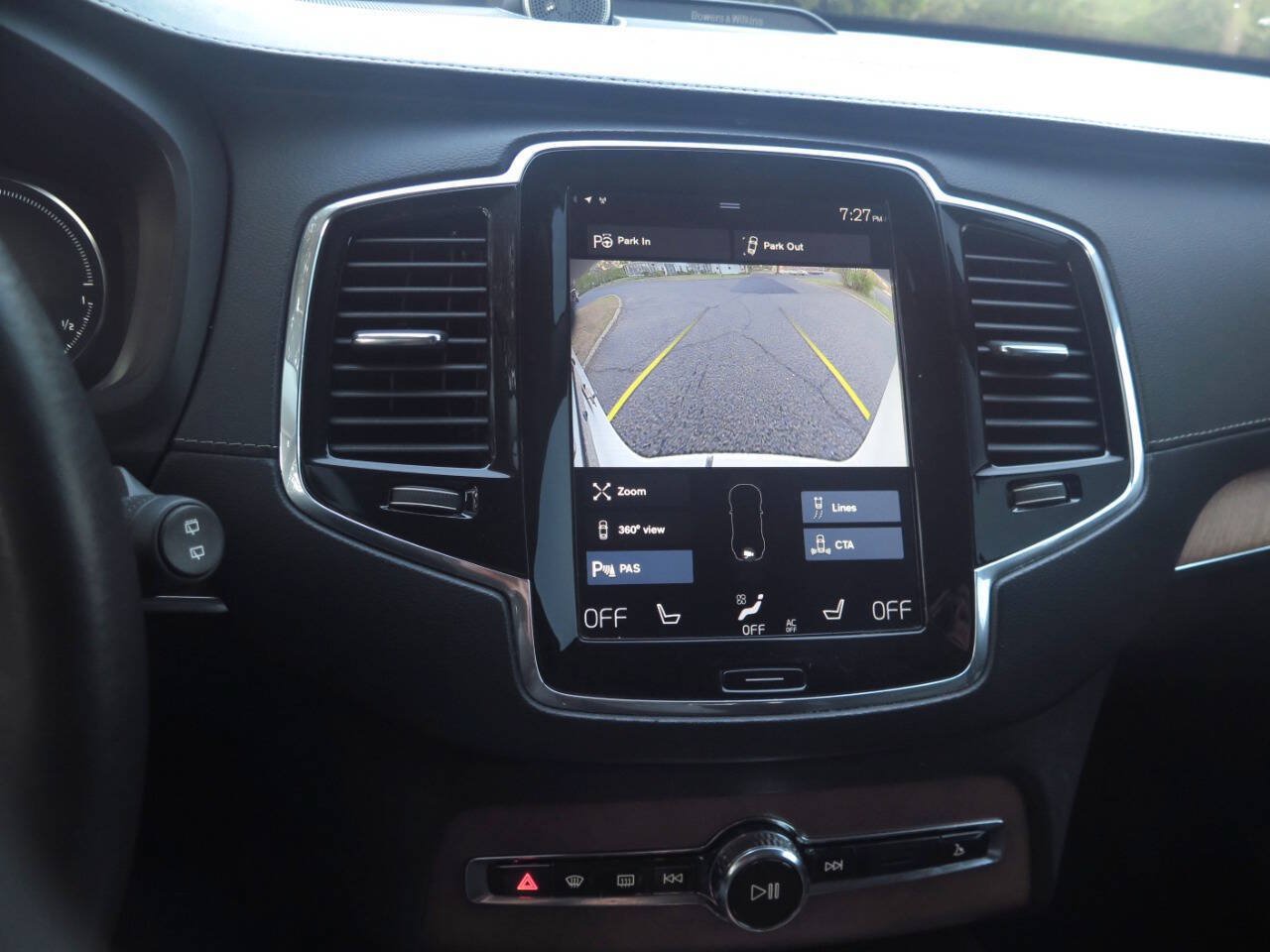 Used 2017 Volvo XC90 T8 Inscription w/ Luxury Package AWD/4WD image 9