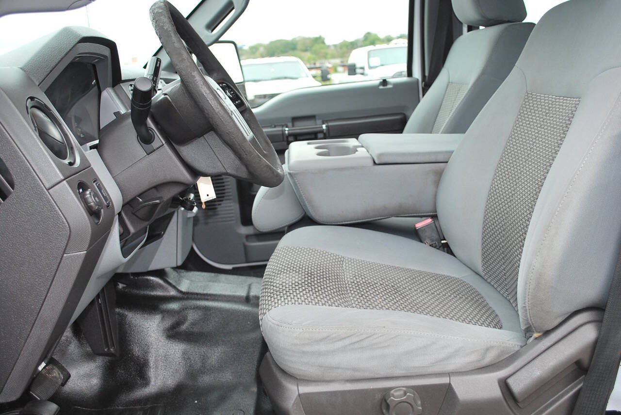 Used 2016 Ford F450 XL w/ Power Equipment Group AWD/4WD image 16