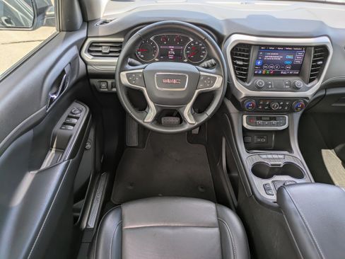 Used 2023 GMC Acadia SLT FWD image 18