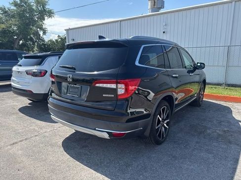 Used 2019 Honda Pilot Touring image 7