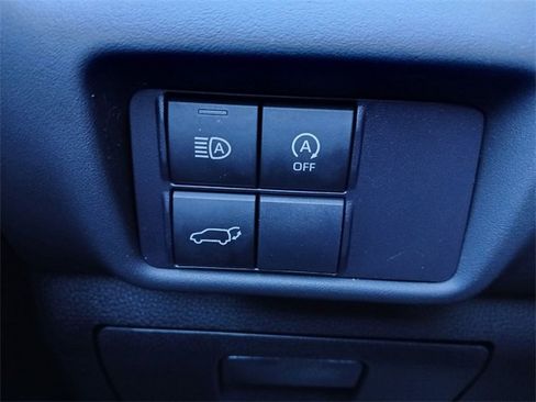 Certified 2023 Toyota Highlander XLE image 57