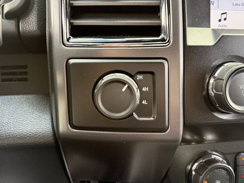 Used 2019 Ford F150 XLT w/ Equipment Group 302A Luxury image 27