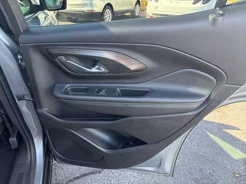 Used 2024 GMC Terrain SLT image 49