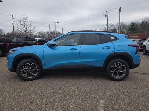 New 2026 Chevrolet Trax LT w/ Driver Confidence Package image 12