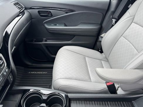 Used 2023 Honda Passport Elite image 15