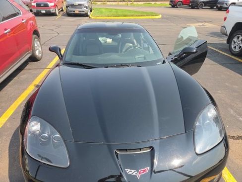 Used 2007 Chevrolet Corvette Z06 w/ Preferred Equipment Group RWD image 5