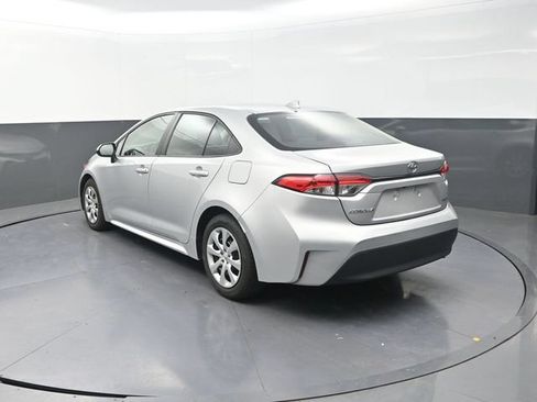 Used 2024 Toyota Corolla LE FWD image 6