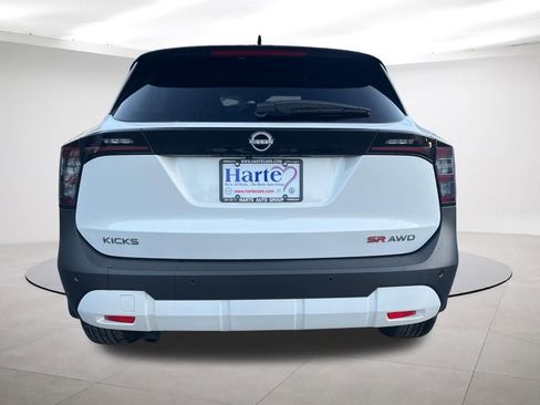 New 2026 Nissan Kicks SR w/ SR Premium Package AWD/4WD image 4