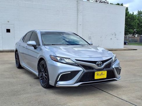 Used 2022 Toyota Camry XSE FWD image 20