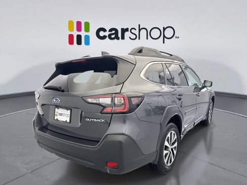 Used 2025 Subaru Outback Premium AWD/4WD image 5