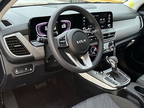 New 2026 Kia Seltos LX image 13