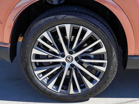 Used 2025 Lexus RX 350 w/ Convenience Package AWD/4WD image 11
