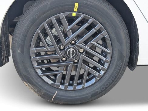 New 2026 Nissan Sentra SV w/ SV Convenience Package image 9