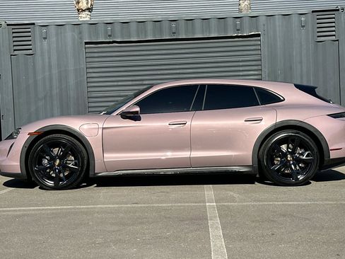 Certified 2022 Porsche Taycan 4 Cross Turismo image 2