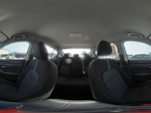 Used 2025 Nissan Sentra SV image 40