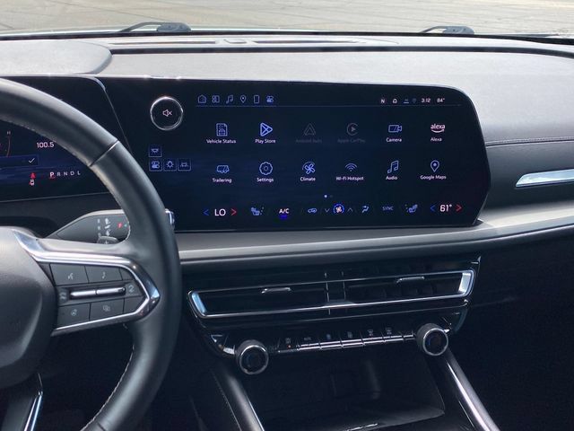 Certified 2025 Chevrolet Traverse LT FWD image 10