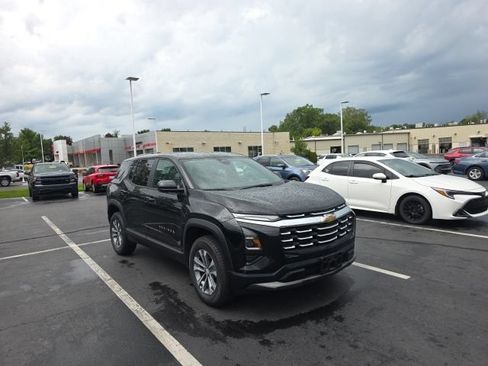 Used 2026 Chevrolet Equinox LT AWD/4WD image 7