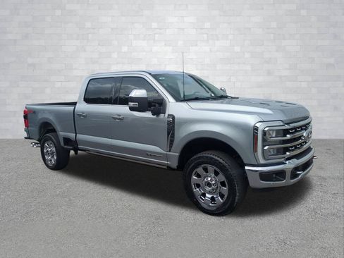 Certified 2024 Ford F250 Lariat w/ Lariat Ultimate Package AWD/4WD image 2
