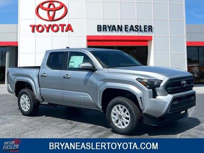 New 2025 Toyota Tacoma SR5