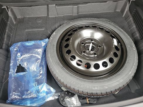 Used 2025 Chevrolet TrailBlazer LT image 13