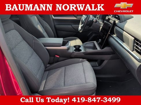 Used 2025 GMC Terrain Elevation AWD/4WD image 24