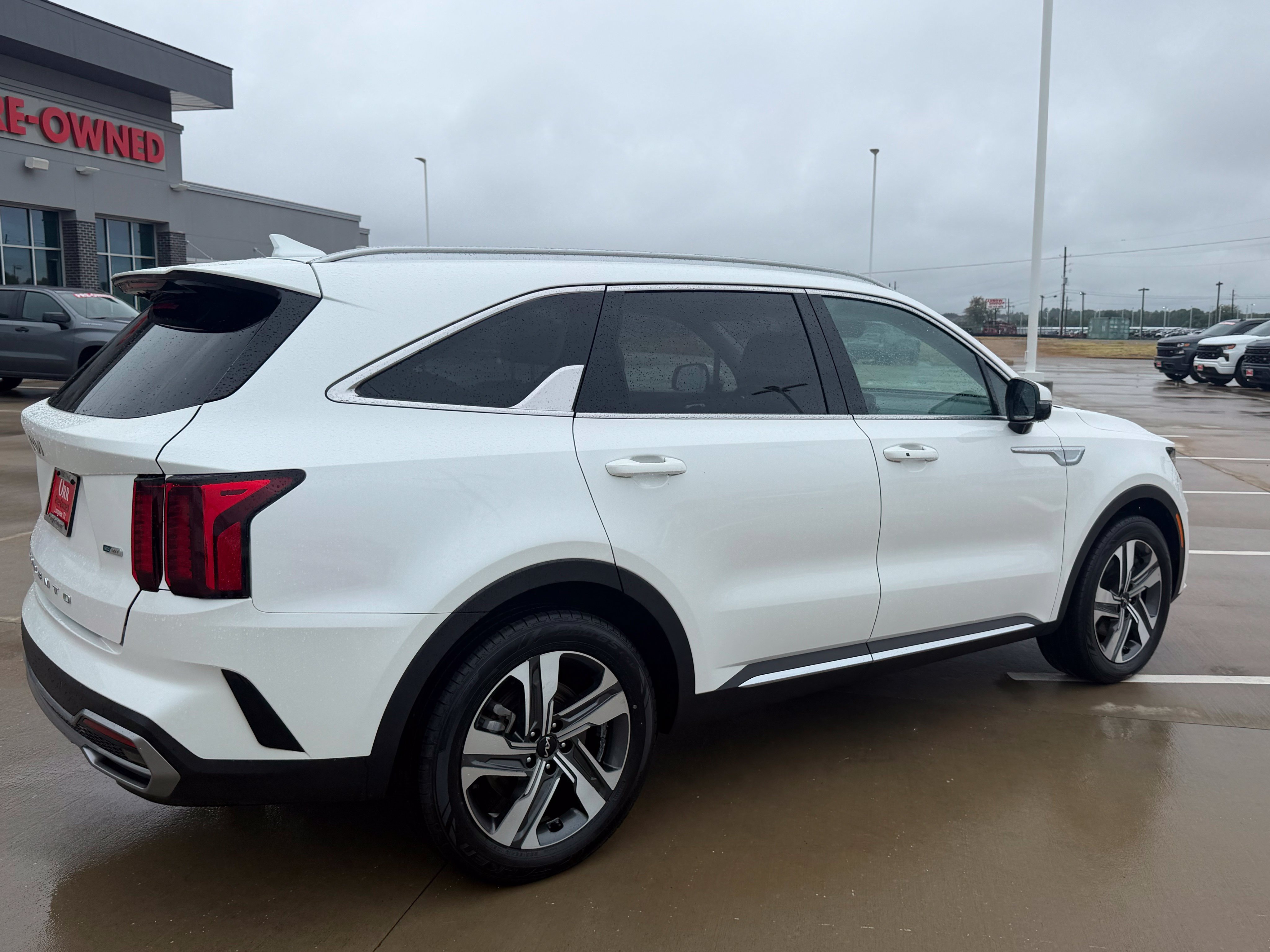 Used 2022 Kia Sorento EX w/ Panoramic Sunroof Package AWD/4WD image 4